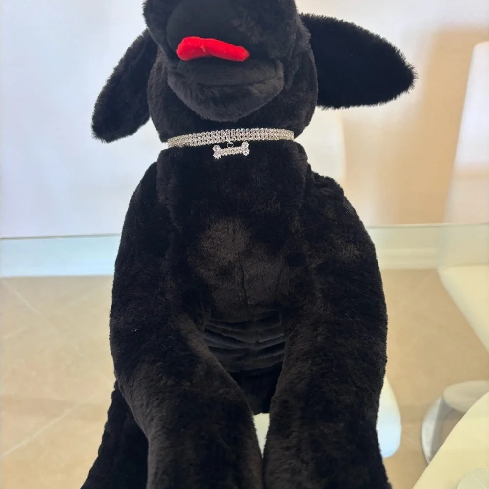Glam Diamond collar with a diamond bow for your furry animals. All brand new .